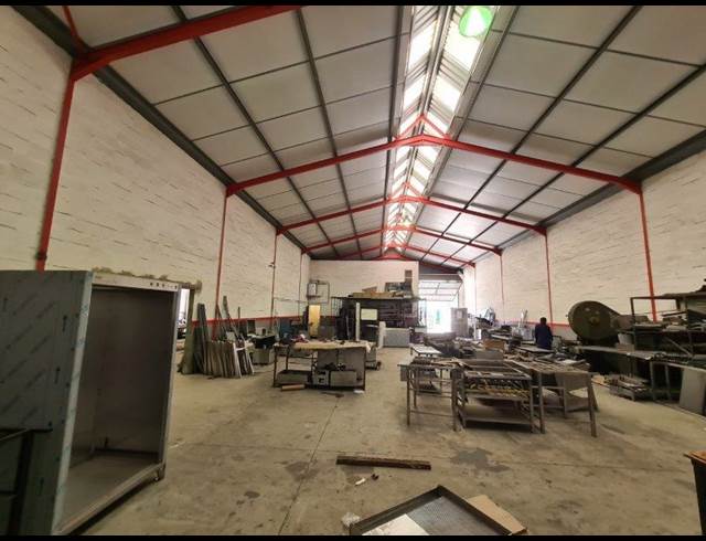 360M² WAREHOUSE TO LET IN KILLARNEY GARDENS