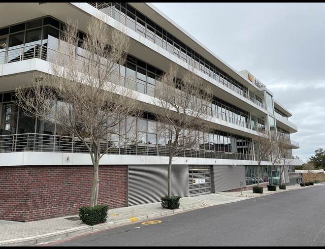227M² OFFICE TO LET IN GARDENS