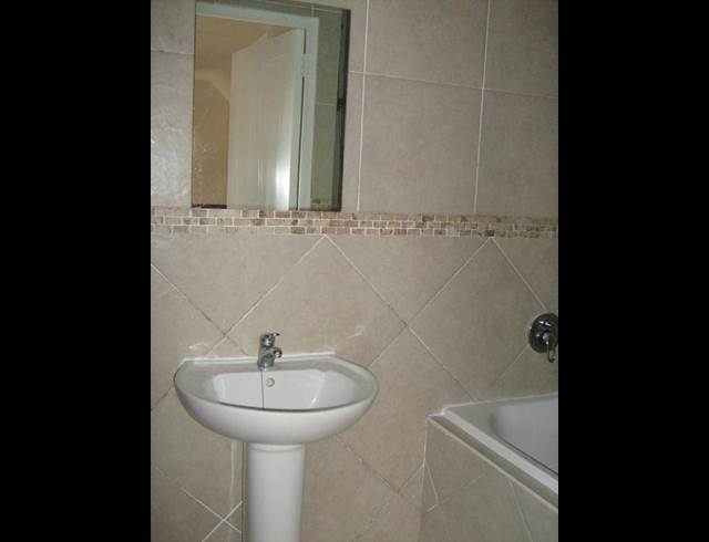 1 BEDROOM PROPERTY TO RENT IN PARKLANDS