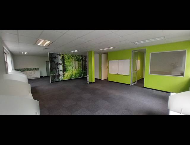 105M² OFFICE TO LET IN LONEHILL