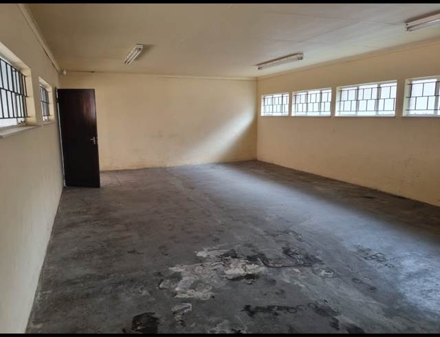 45M² WAREHOUSE TO LET IN ROCKY DRIFT