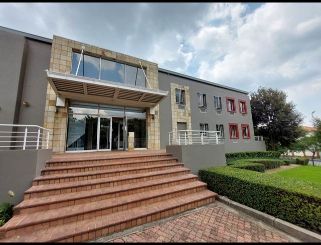 395M² OFFICE TO LET IN GREENSTONE HILL