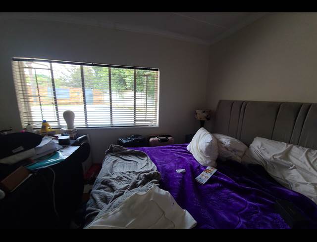 3 BEDROOM FREESTANDING TO LET IN SANDRINGHAM