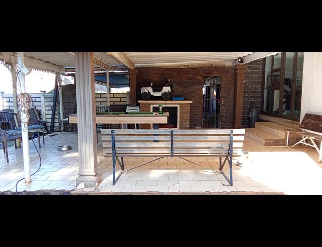3 BEDROOM FREESTANDING TO LET IN FLAMWOOD