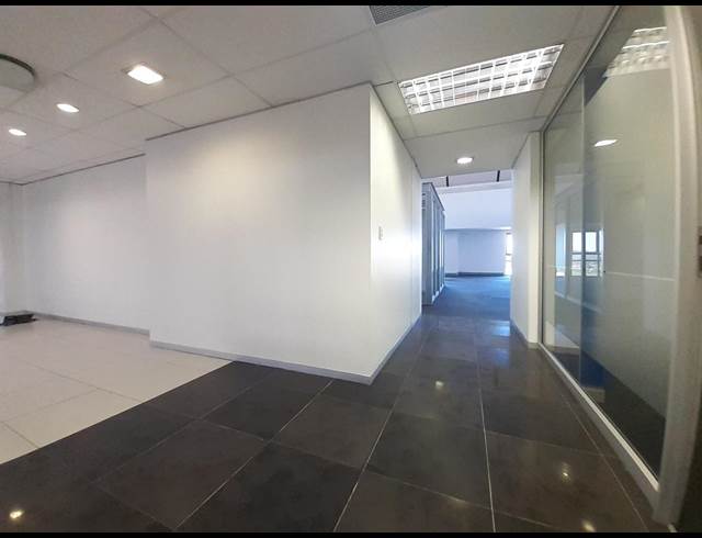 619M² OFFICE TO LET IN HIGHVELD