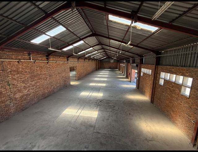 1,700M² WAREHOUSE TO LET IN BENONI SOUTH