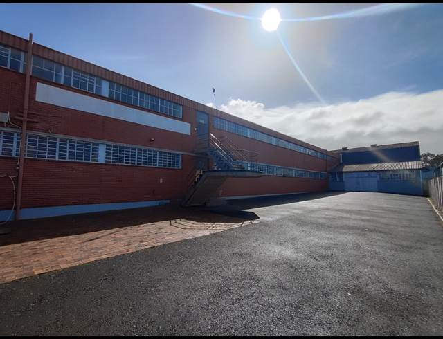 1,800M² WAREHOUSE TO LET IN MAITLAND