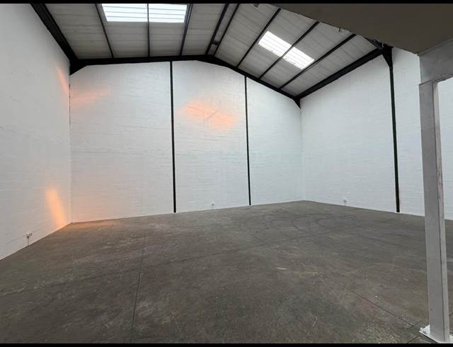 312M² WAREHOUSE TO LET IN MAITLAND