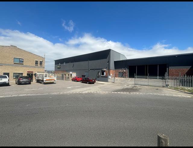 8,420M² WAREHOUSE TO LET IN SOMERSET WEST BUSINESS PARK
