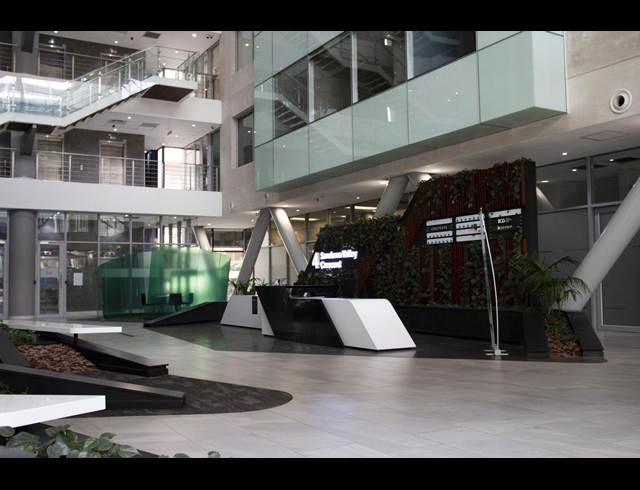 794M² OFFICE TO LET IN SANDOWN