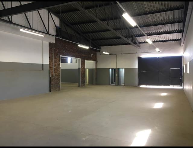 826M² WAREHOUSE RENTED IN SILVERTON