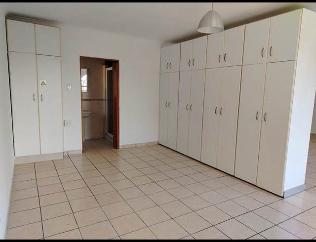 1 BEDROOM PROPERTY TO RENT IN KENSINGTON