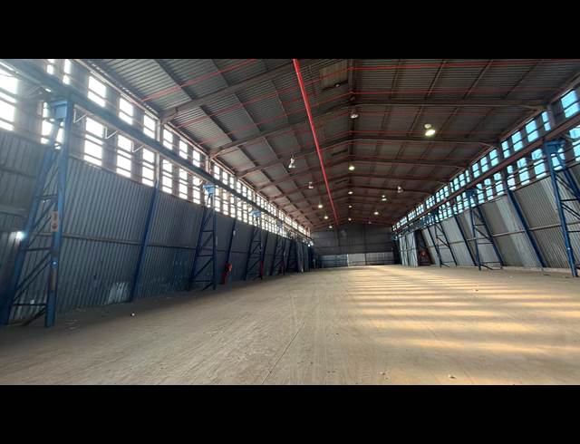 2,602M² WAREHOUSE TO LET IN TUNNEY