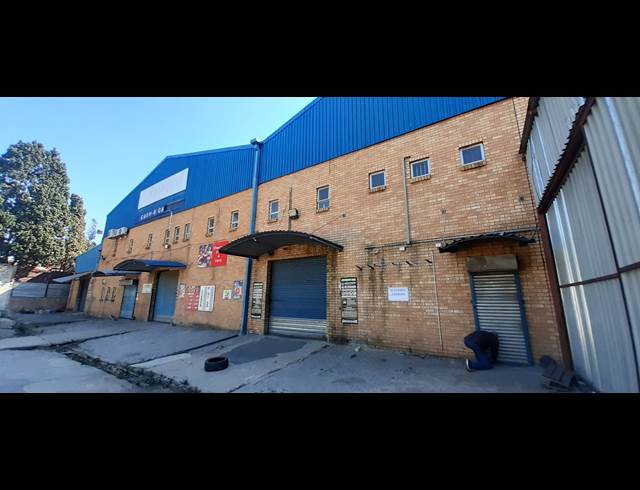 2,200M² WAREHOUSE TO LET IN PRETORIA WEST