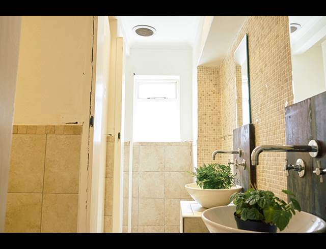 333M² BUILDING TO LET IN GARDENS