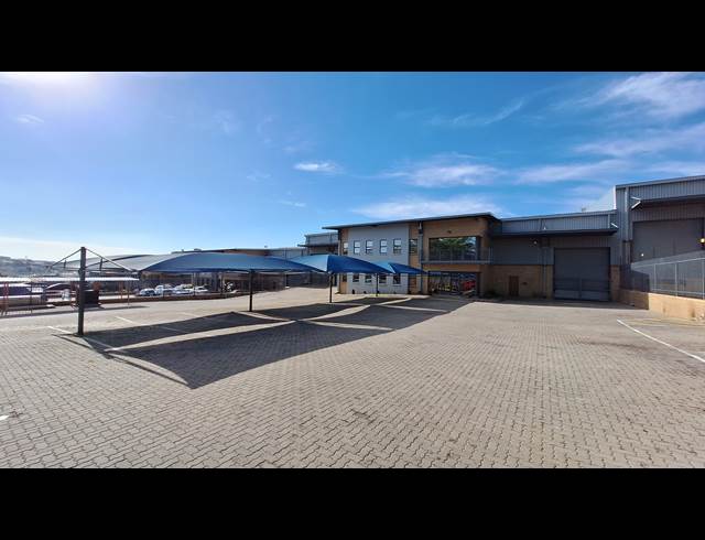 2,418M² WAREHOUSE TO LET IN NORTH RIDING