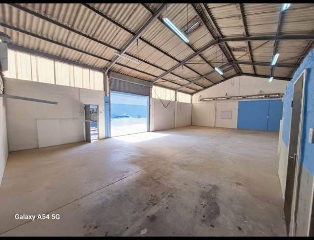 218M² WAREHOUSE TO LET IN ATHLONE INDUSTRIAL