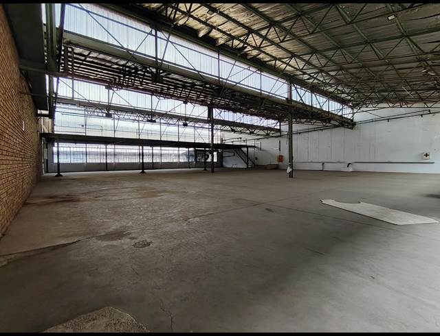 1,000M² WAREHOUSE TO LET IN TULISA PARK