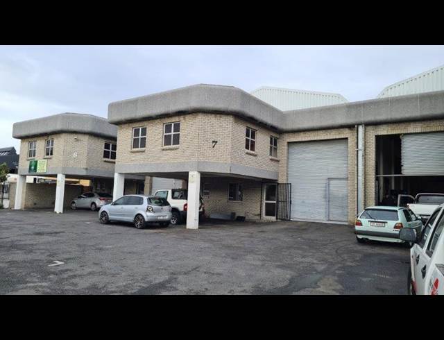 349M² WAREHOUSE TO LET IN KILLARNEY GARDENS