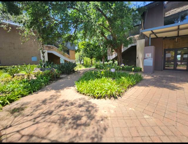 313M² OFFICE TO LET IN RANDJESPARK