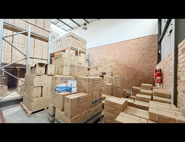 1,030M² WAREHOUSE TO LET IN MEADOWDALE