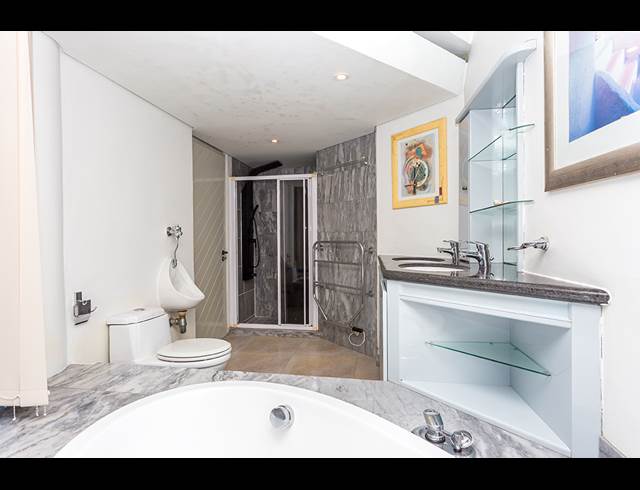 4 BEDROOM HOUSE TO LET IN BLOUBERGSTRAND