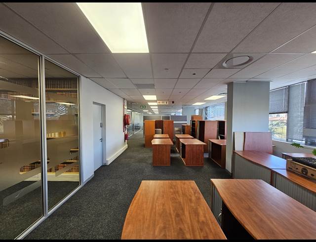 321M² OFFICE TO LET IN CENTURY CITY