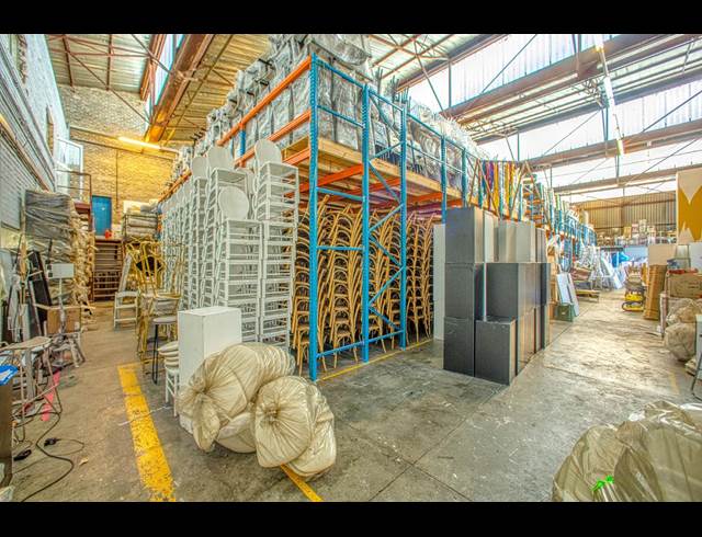 1,420M² WAREHOUSE TO LET IN WYNBERG
