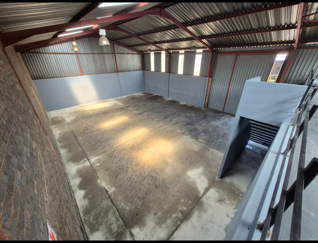 290M² FACTORY TO LET IN ANDERBOLT