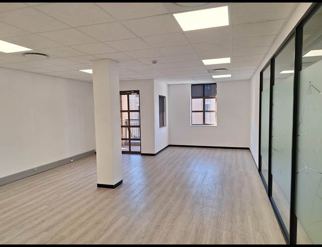 270M² OFFICE TO LET IN CENTURY CITY