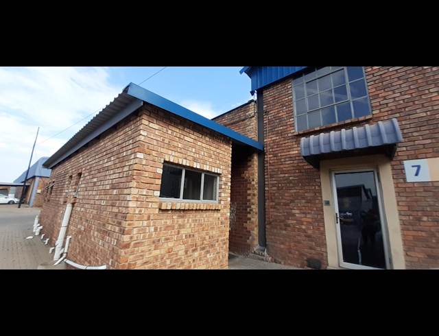 383M² WAREHOUSE TO LET IN SILVERTON