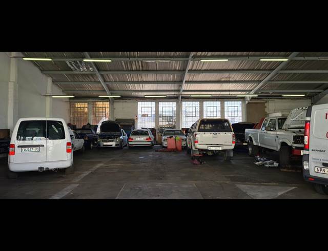 644M² WAREHOUSE TO LET IN WESTMEAD