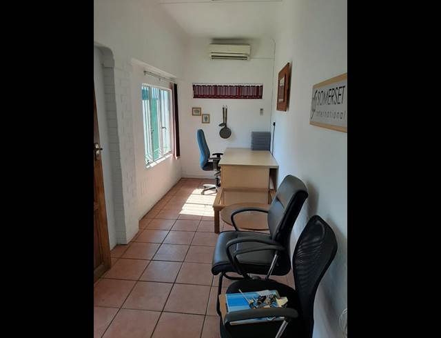 180M² OFFICE TO LET IN CAPITAL PARK