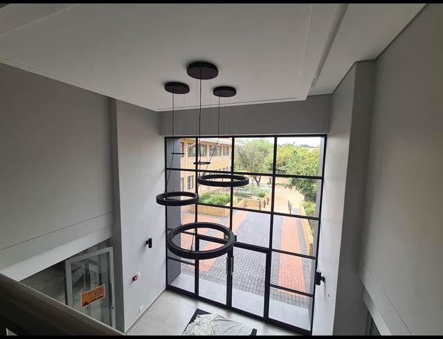 723M² OFFICE TO LET IN VORNA VALLEY