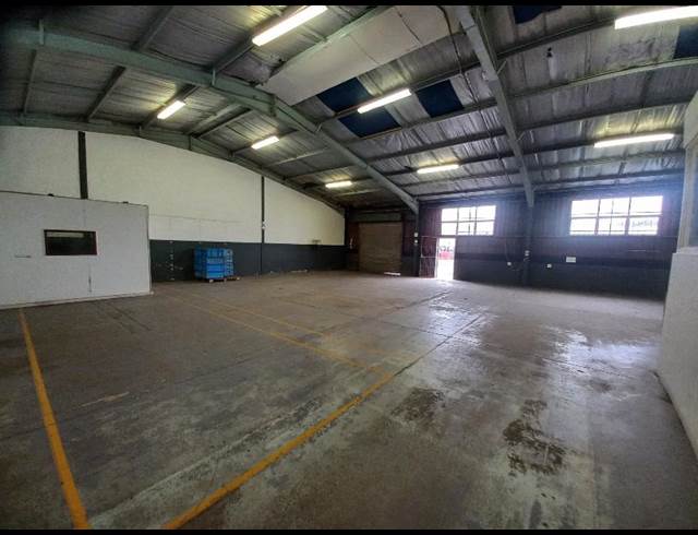 550M² WAREHOUSE RENTED IN WOODBROOK