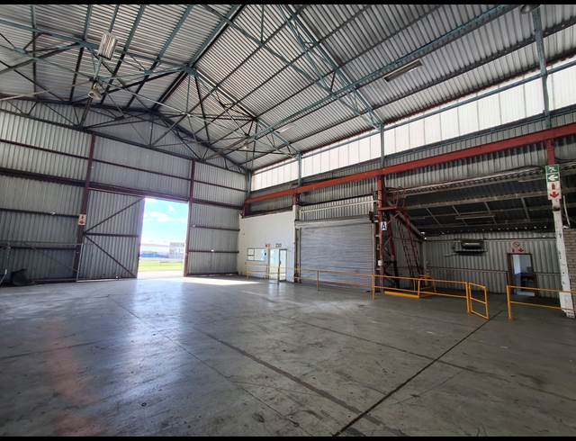 2,563M² WAREHOUSE TO LET IN WOODBROOK