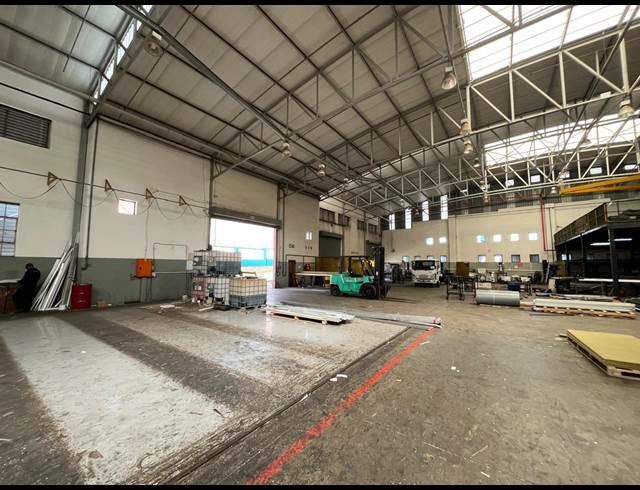 6,035M² WAREHOUSE TO LET IN ROOIHUISKRAAL