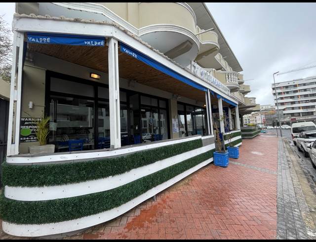 200M² RETAIL TO LET IN SEA POINT