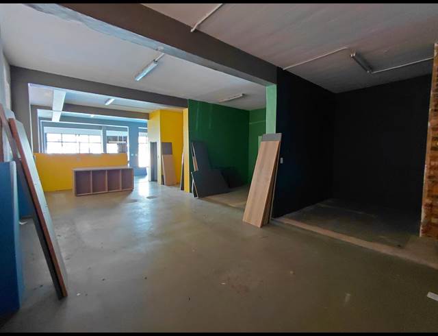 560M² RETAIL TO LET IN BRENTWOOD PARK