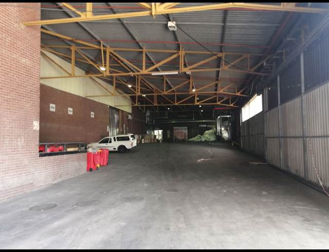 3,663M² FACTORY TO LET IN NEW GERMANY