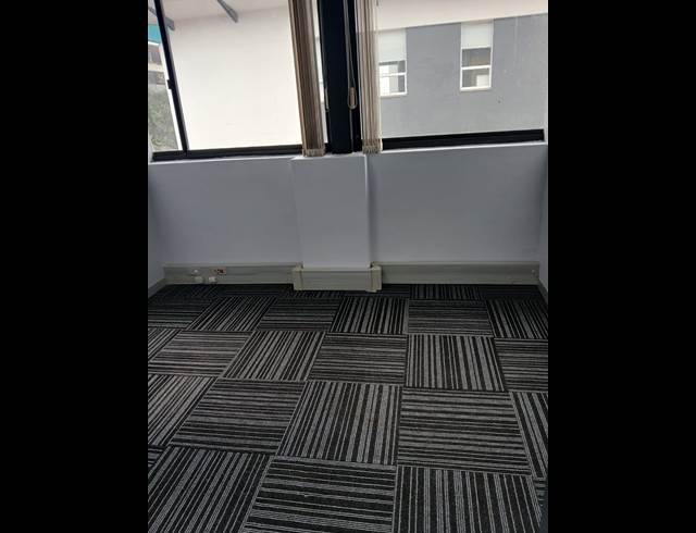 175.32M² OFFICE TO LET IN WESTVILLE