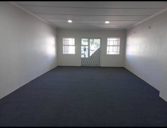 85M² OFFICE RENTED IN VINCENT