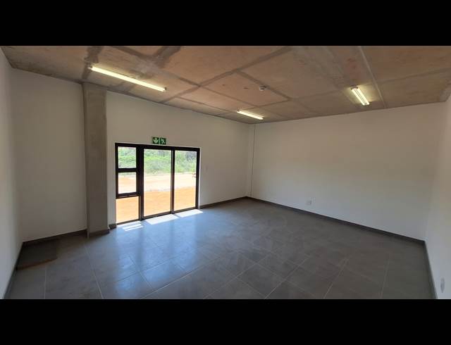 548M² WAREHOUSE TO LET IN LASER PARK