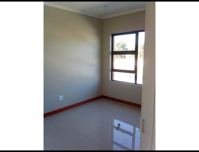 2 BEDROOM PROPERTY TO RENT IN AKASIA