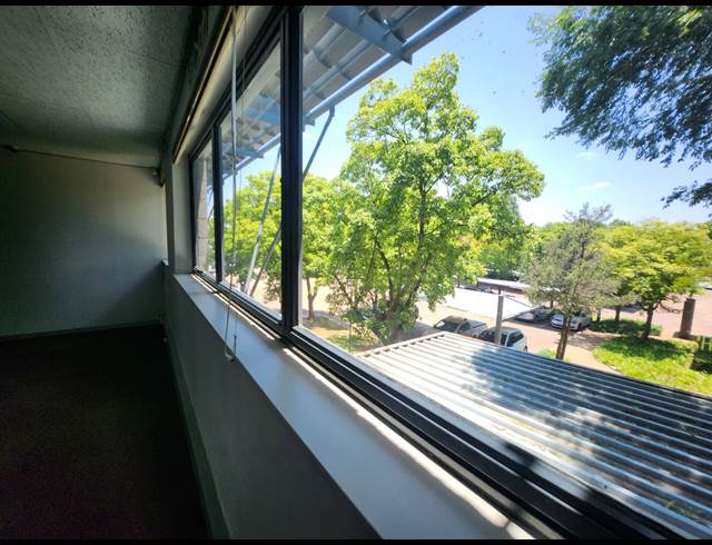 313M² OFFICE TO LET IN RANDJESPARK