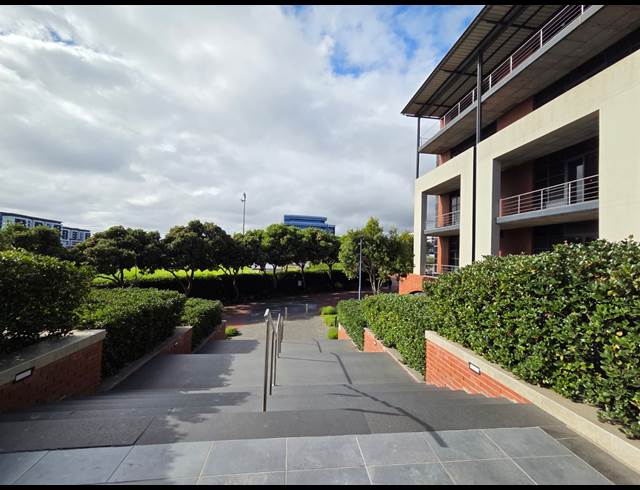1,048M² OFFICE TO LET IN OBSERVATORY