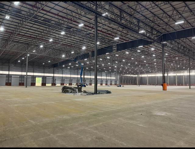 29,677M² WAREHOUSE TO LET IN PROSPECTON INDUSTRIAL
