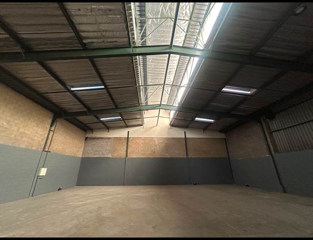 418M² WAREHOUSE TO LET IN MEADOWDALE
