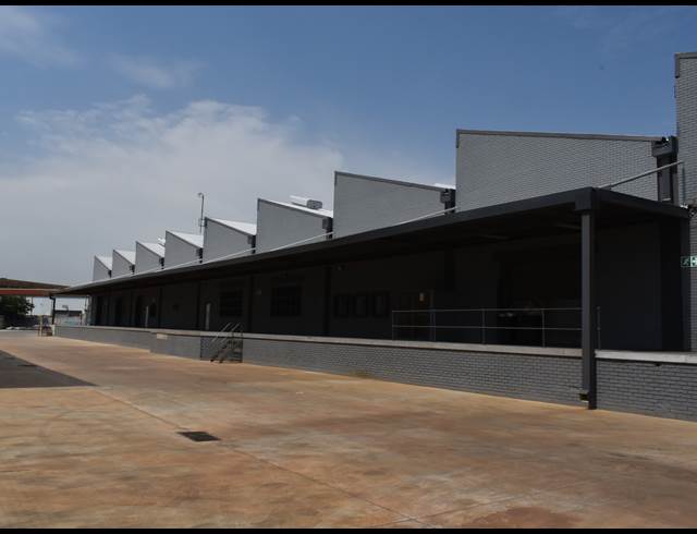 7,772M² WAREHOUSE TO LET IN ISANDO