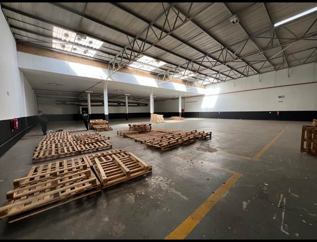 1,154M² WAREHOUSE TO LET IN STRIJDOMPARK